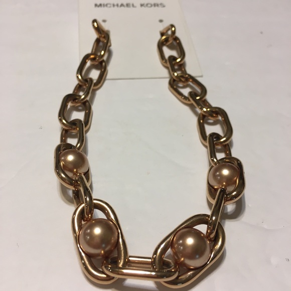MICHAEL KORS Women Pink Pearl Link Gold Necklace - Picture 5 of 8